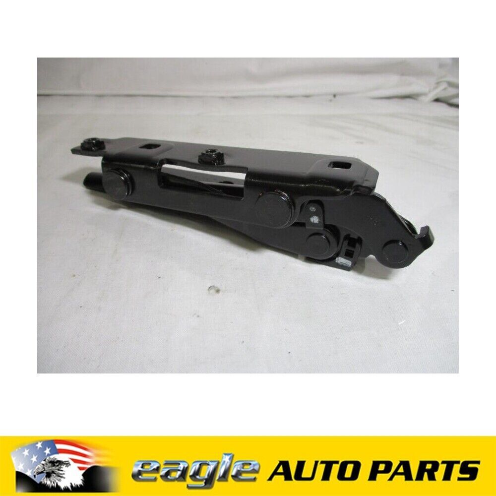 Genuine SAAB 9-3 2008 - 2011 R/H Front Bonnet Hinge  # 12775658