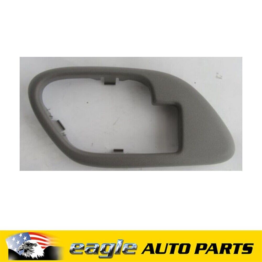 HOLDEN SUBURBAN LEFT HAND FRONT DOOR HANDLE BEZEL GENUINE  # 15708079