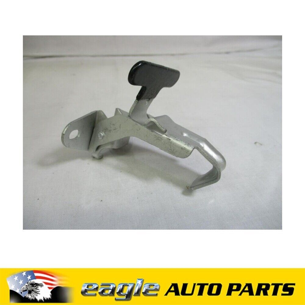 Genuine SAAB 9-3  1998 - 2003  Front Bonnet Catch  # 4695151