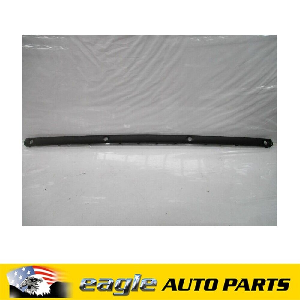 SAAB 9-5 REAR BUMPER BAR CENTRE MOULD WITH SENSOR HOLES 2002 - 2005 # 5143052