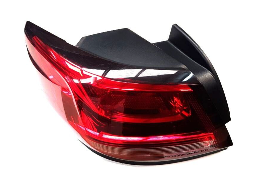 Holden Commodore VF Sedan Left Hand Rear Tail Light Genuine GM 92286211